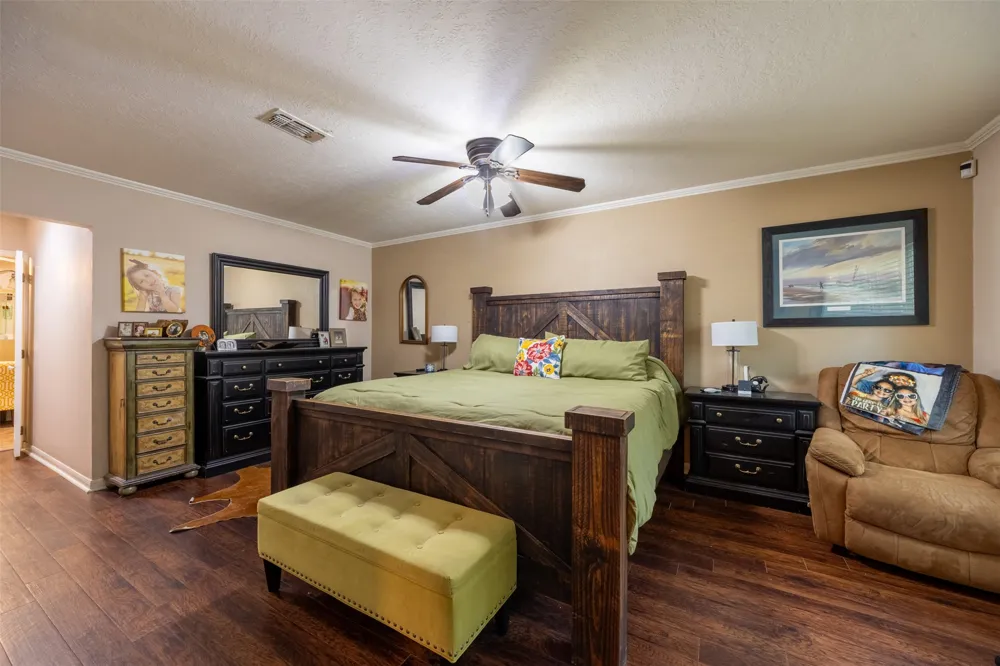 704 E 16th Street Cameron, TX 76520