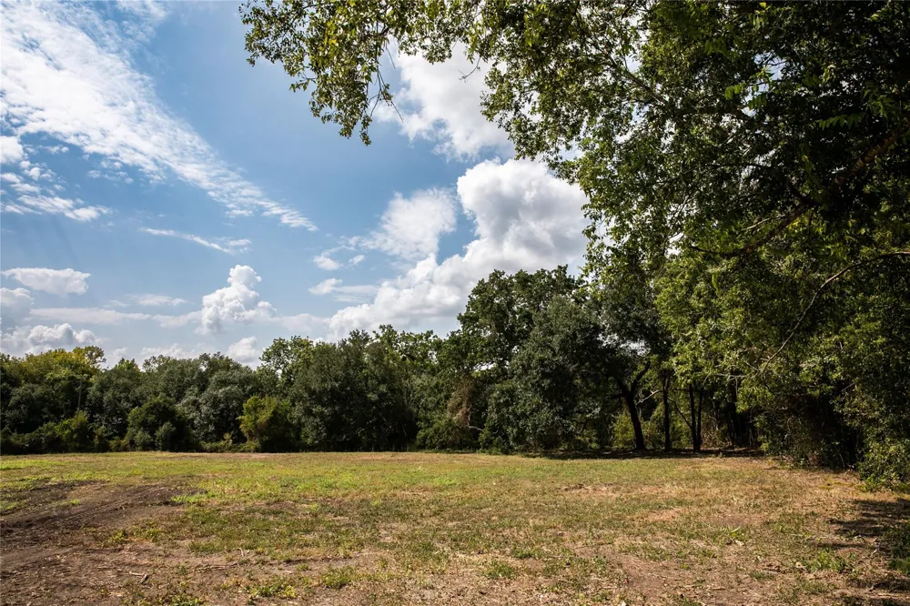 400 S Railroad St Burton, TX 77835