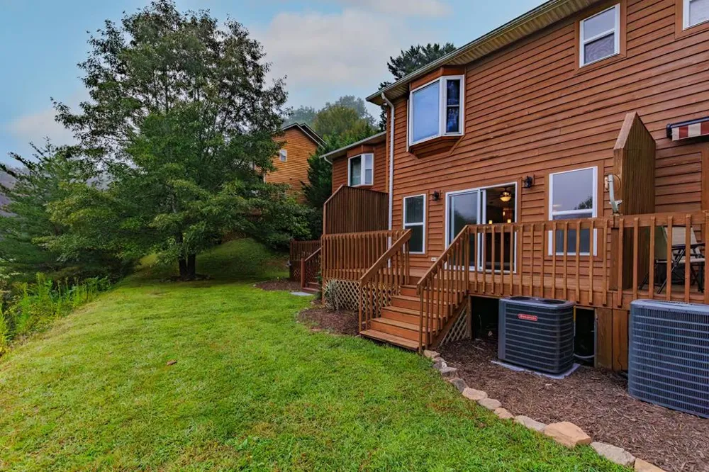 Country Club Drive, # 7 Whittier, NC 28789