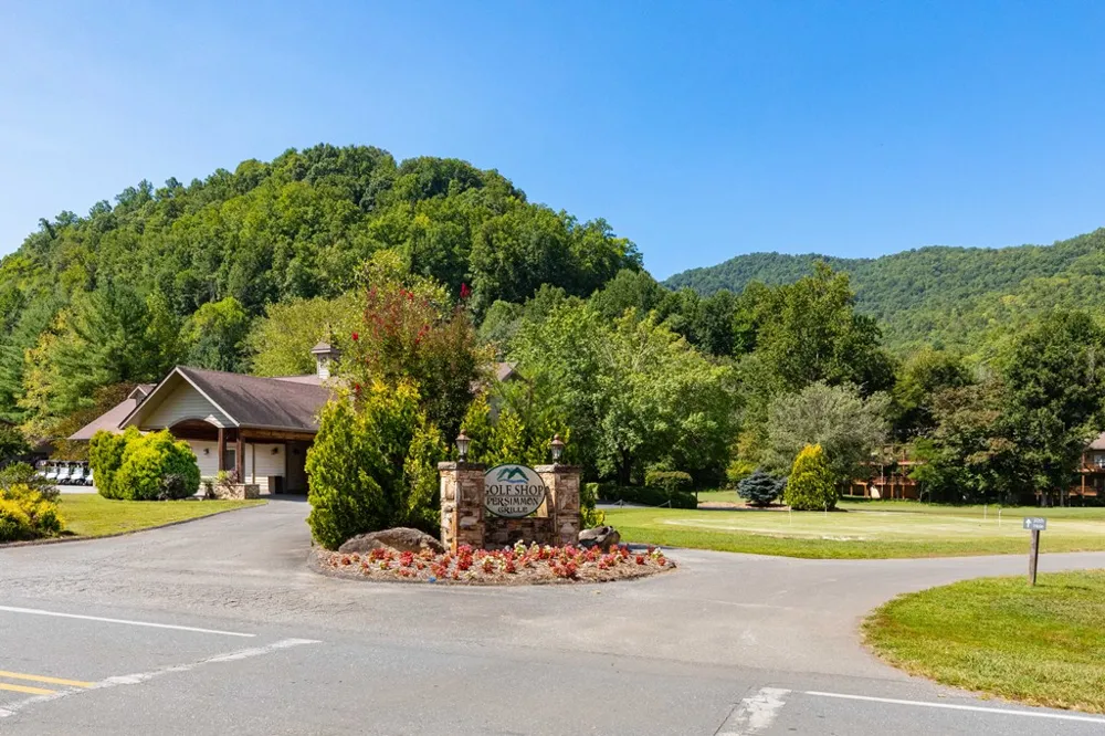 Country Club Drive, # 7 Whittier, NC 28789
