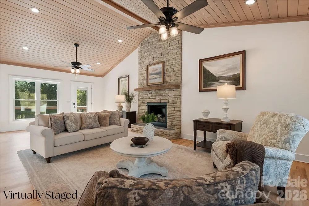 2366 W Paradise Harbor Drive Connelly Springs, NC 28612