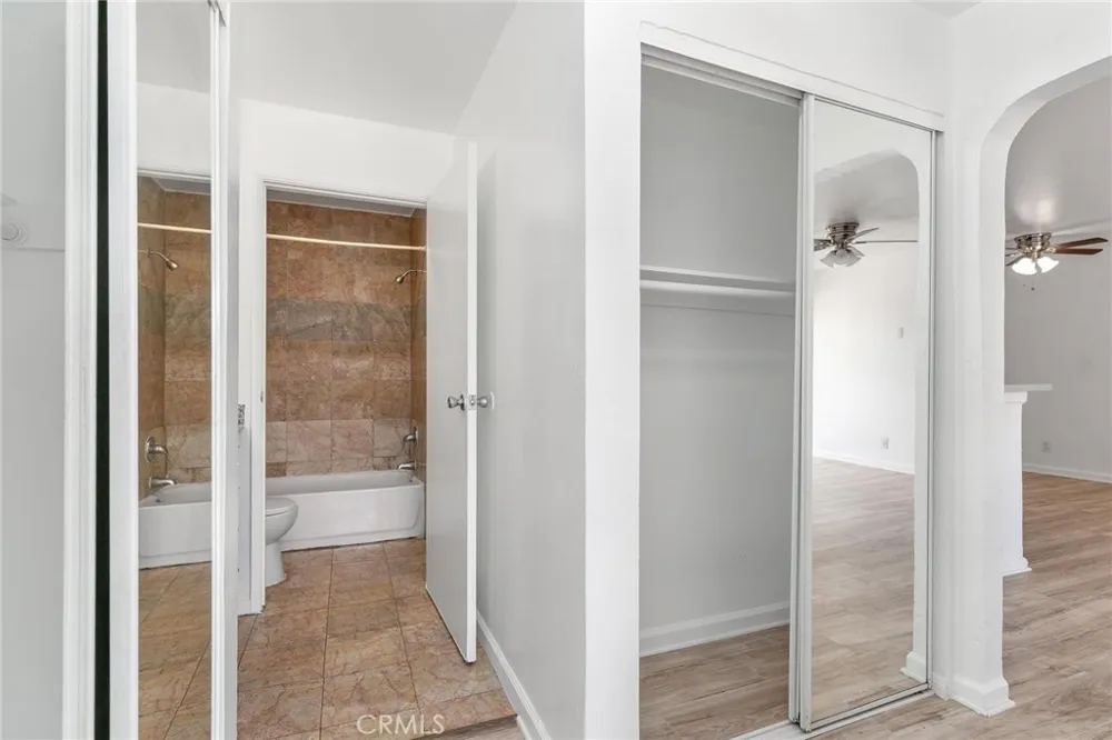 7254 Vassar Ave #308 Canoga Park, CA 91303