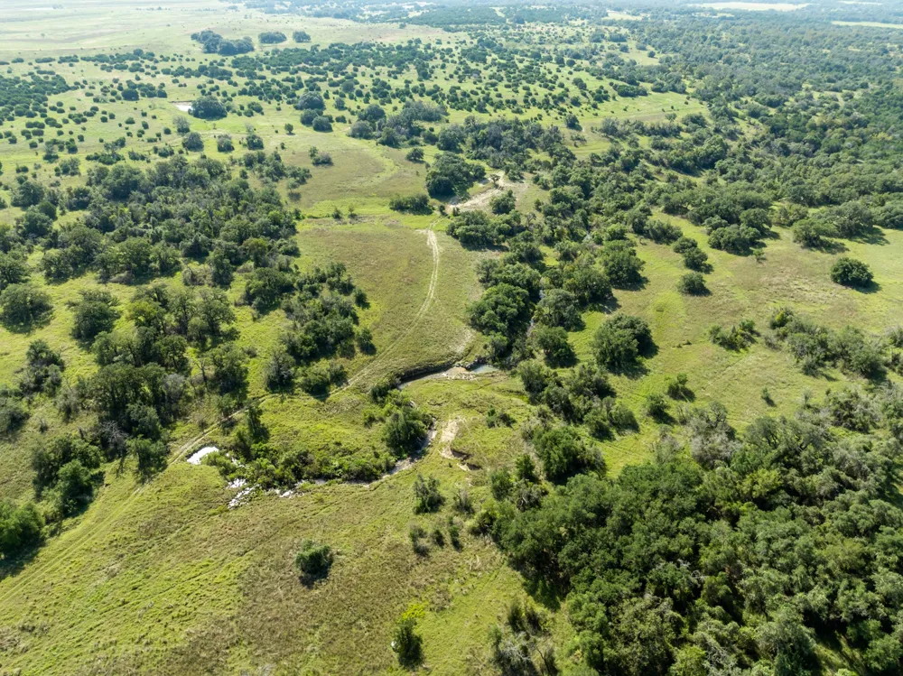 2977 Fm 1241 Purmela, TX 76566