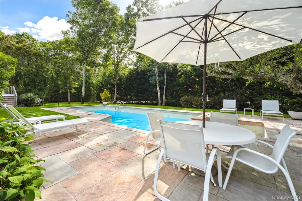 30 Pheasant Run Quogue, NY 11959