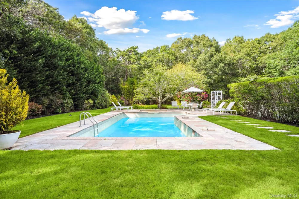 30 Pheasant Run Quogue, NY 11959