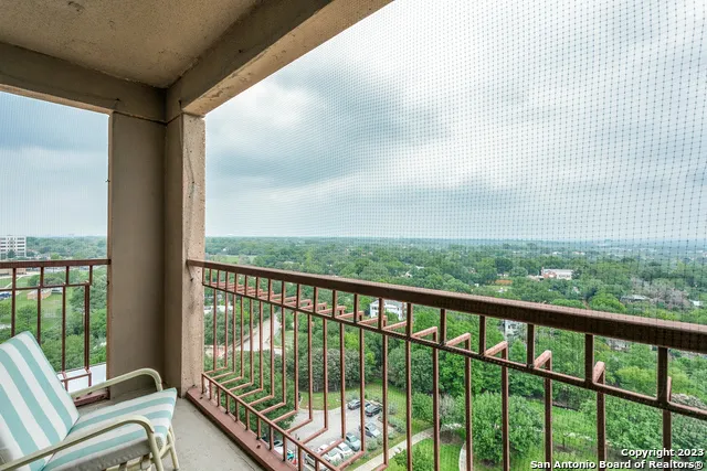 1 TOWERS PARK LN #1203 San Antonio, TX 78209