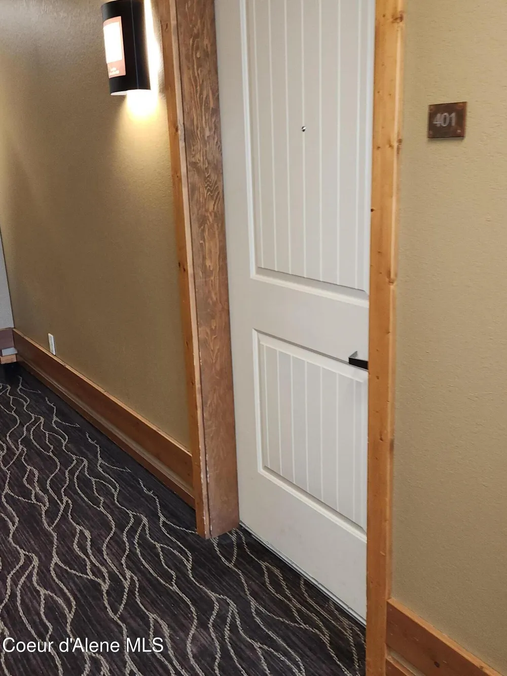 604 Bunker Ave #403 Kellogg, ID 83837