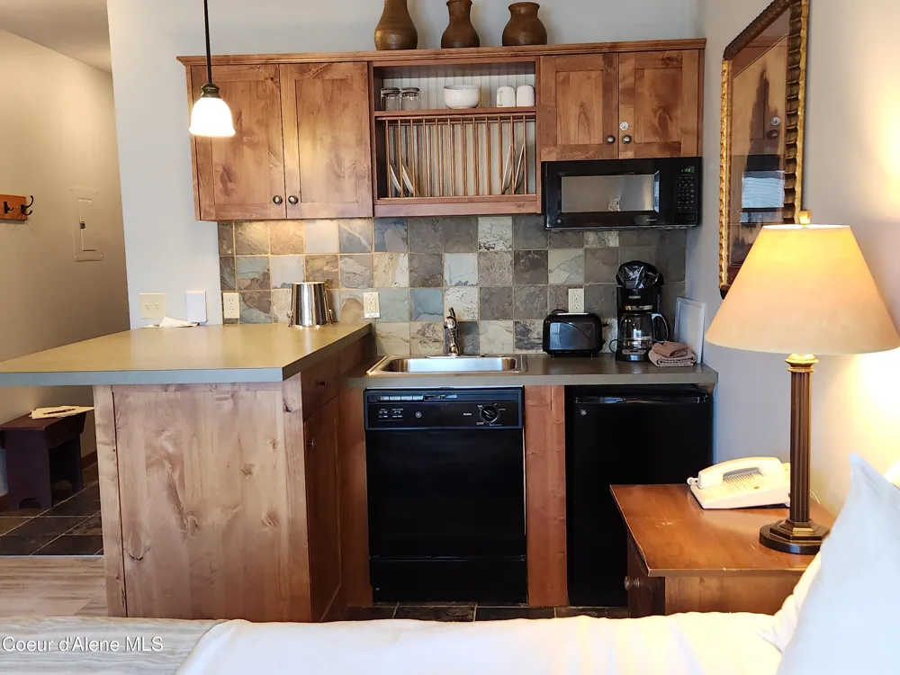 604 Bunker Ave #403 Kellogg, ID 83837