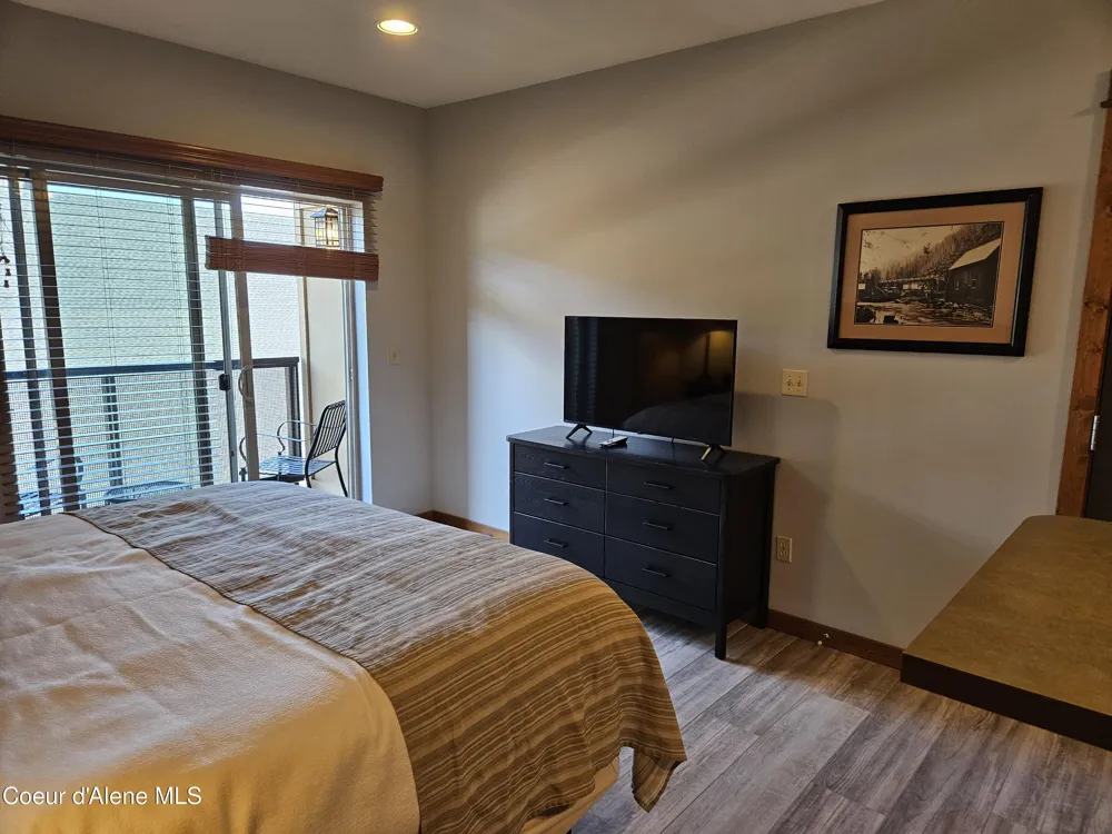 604 Bunker Ave #403 Kellogg, ID 83837