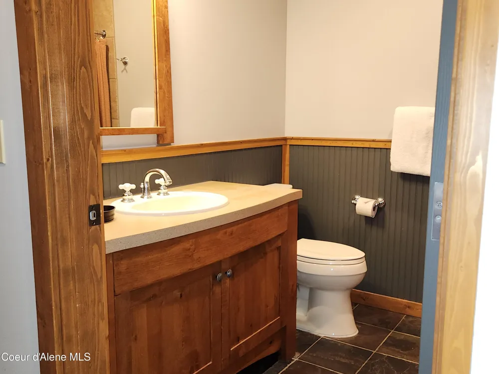 604 Bunker Ave #403 Kellogg, ID 83837