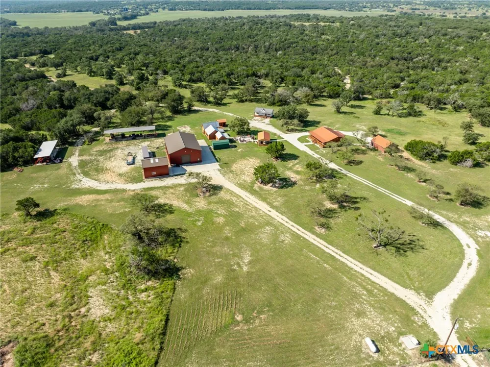 2977 Fm 1241 Purmela, TX 76566