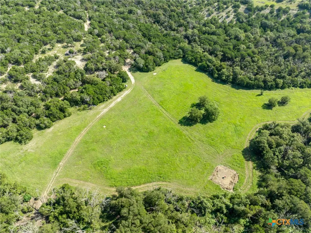 2977 Fm 1241 Purmela, TX 76566