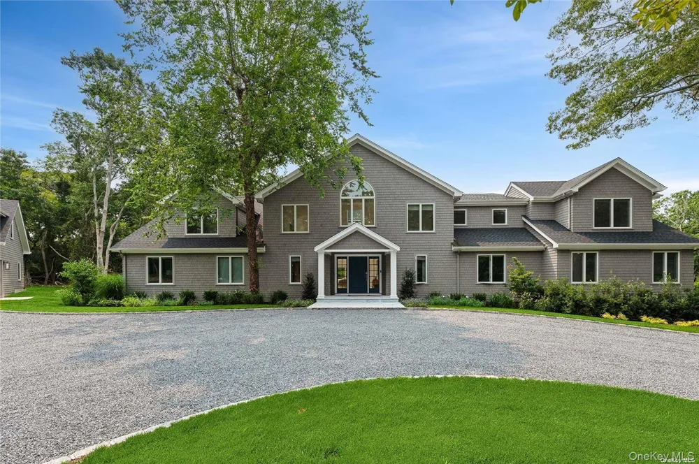 28 Old Meeting House Road Quogue, NY 11959