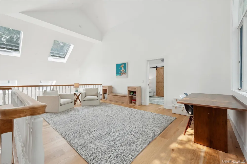 28 Old Meeting House Road Quogue, NY 11959
