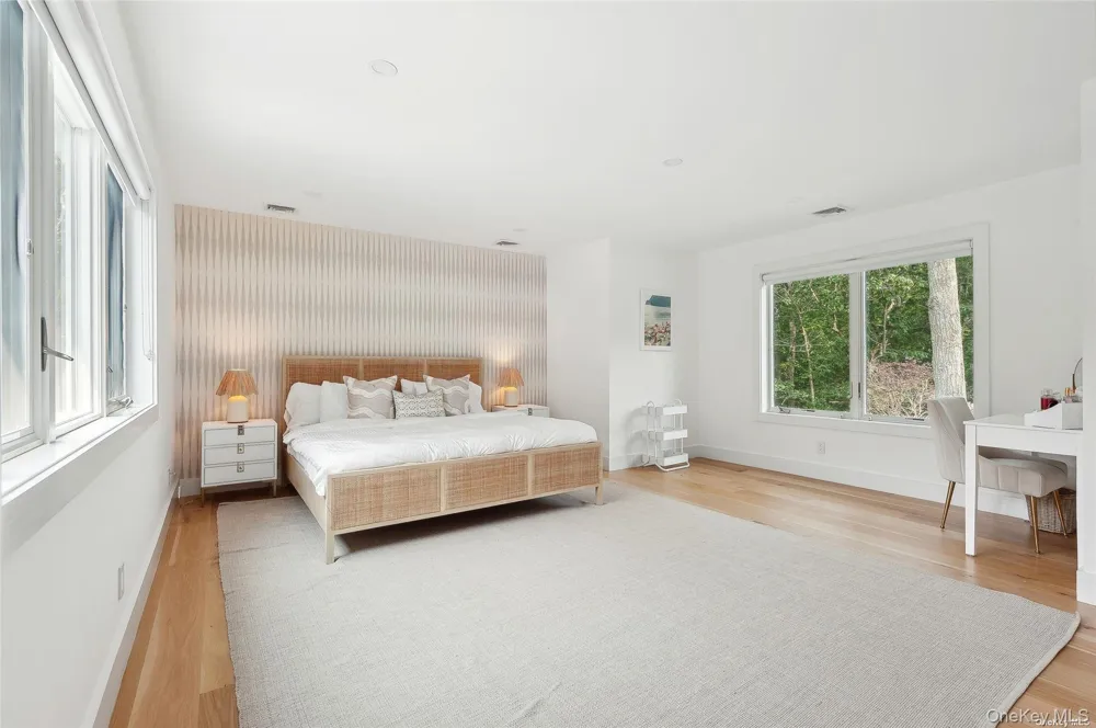 28 Old Meeting House Road Quogue, NY 11959