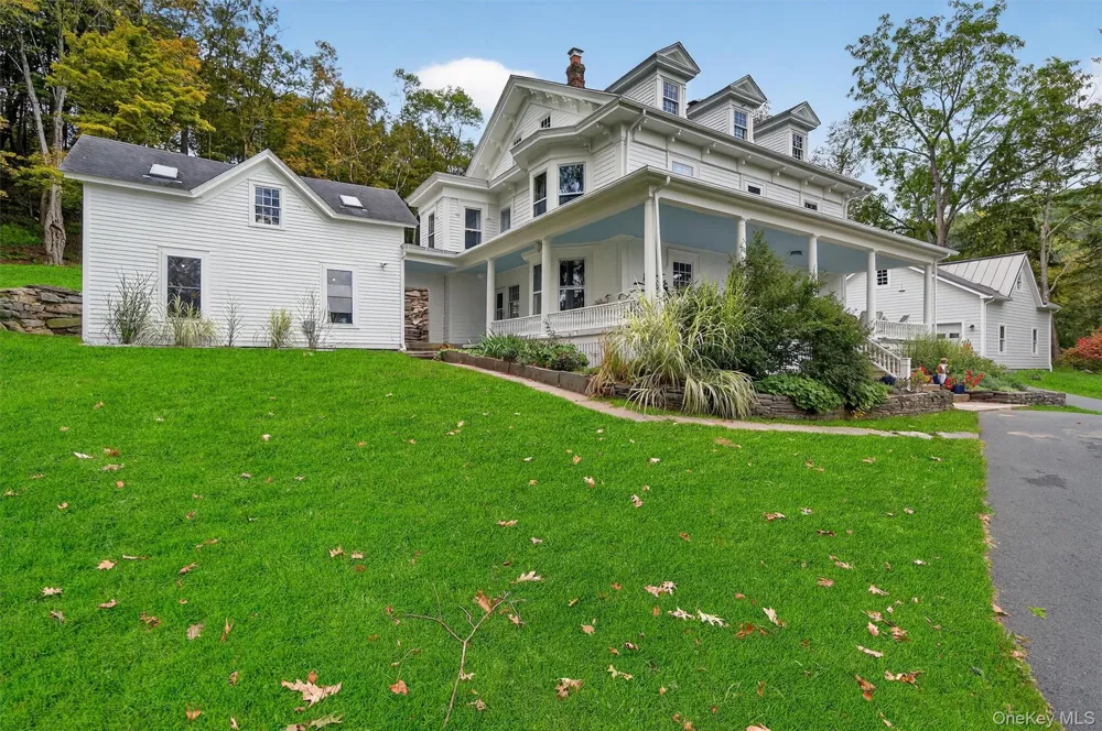 1657 River Road Other, PA 18415