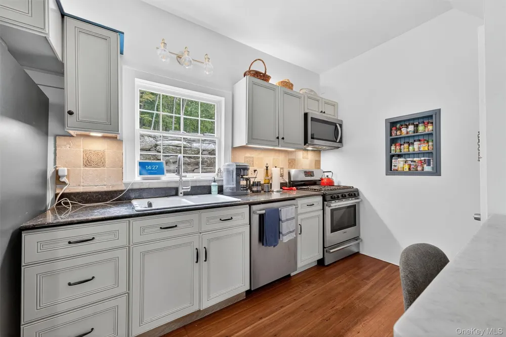 1657 River Road Other, PA 18415
