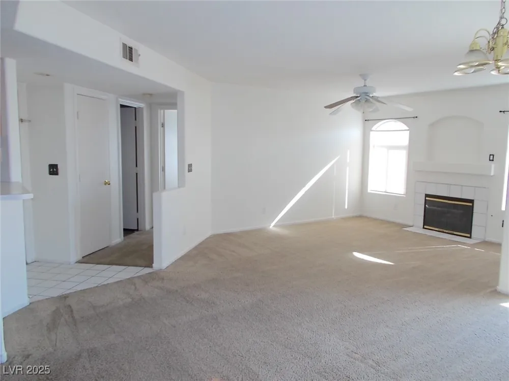 4555 E Sahara Avenue #284 Las Vegas, NV 89104