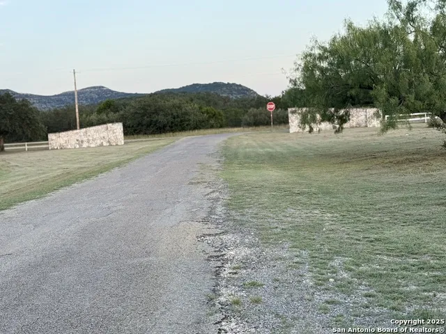 2 Cardinal Drive Camp Wood, TX 78833