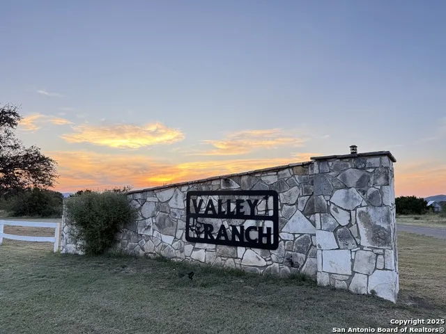 2 Cardinal Drive Camp Wood, TX 78833