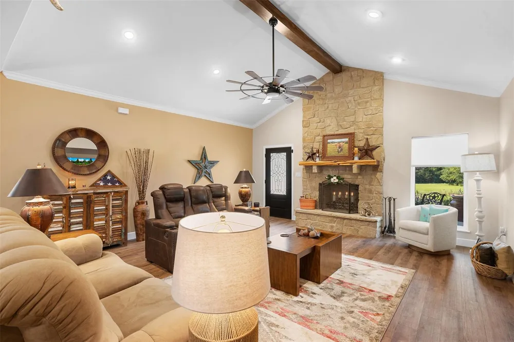 14706 Highway 90 Bedias, TX 77831
