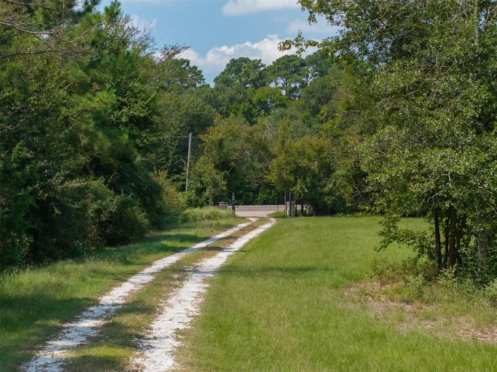 14706 Highway 90 Bedias, TX 77831