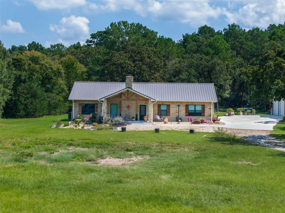 14706 Highway 90 Bedias, TX 77831