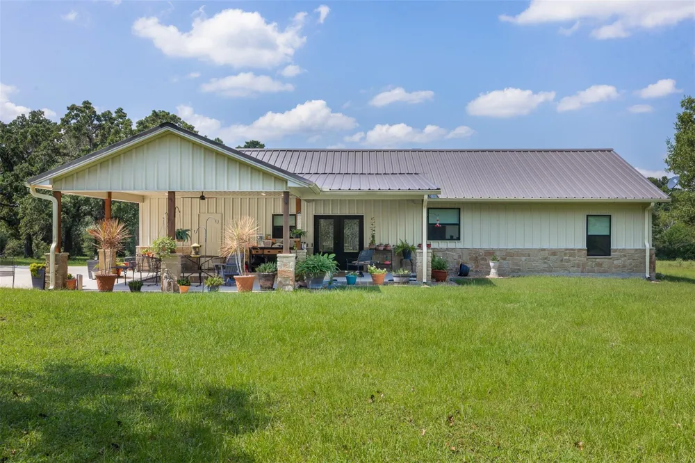 14706 Highway 90 Bedias, TX 77831