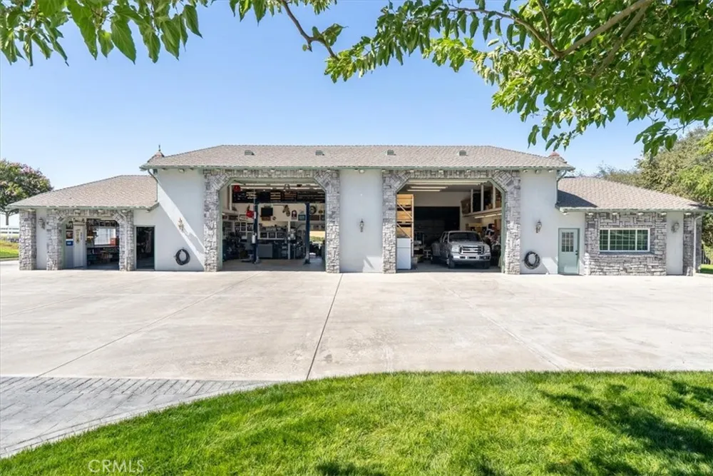8283 Cross Canyons Road San Miguel, CA 93451