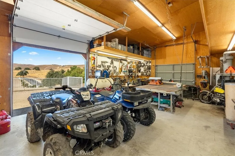 8283 Cross Canyons Road San Miguel, CA 93451