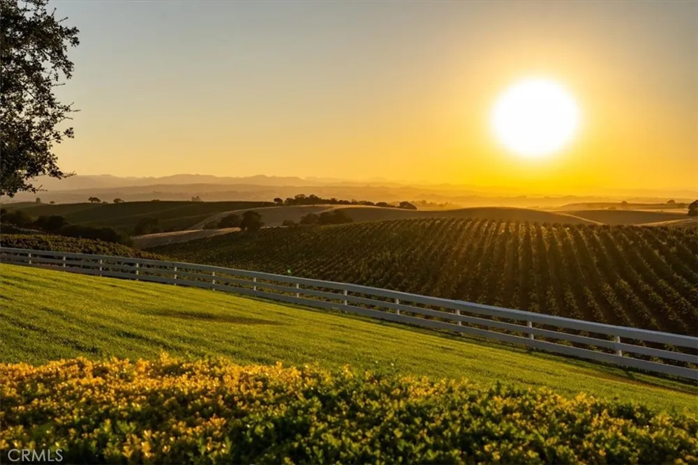 8283 Cross Canyons Road San Miguel, CA 93451