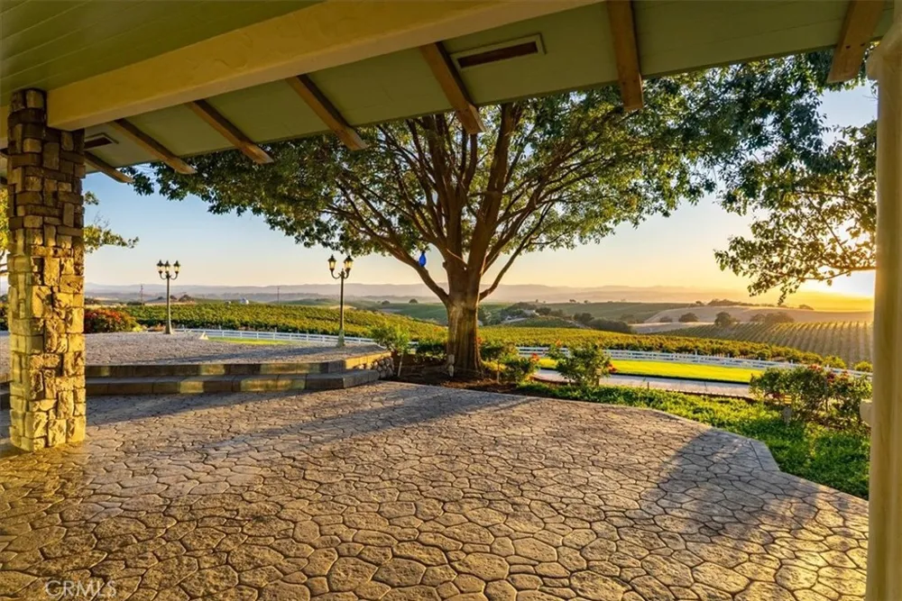 8283 Cross Canyons Road San Miguel, CA 93451