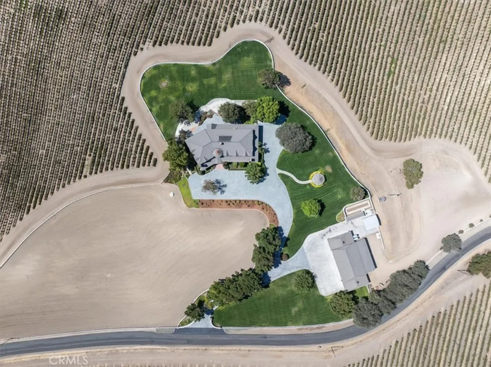 8283 Cross Canyons Road San Miguel, CA 93451
