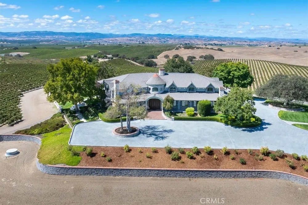 8283 Cross Canyons Road San Miguel, CA 93451