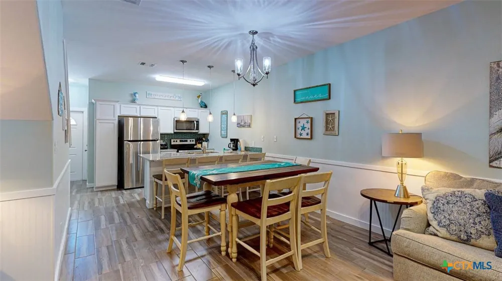 1813 S 11th Street #106 Port Aransas, TX 78373