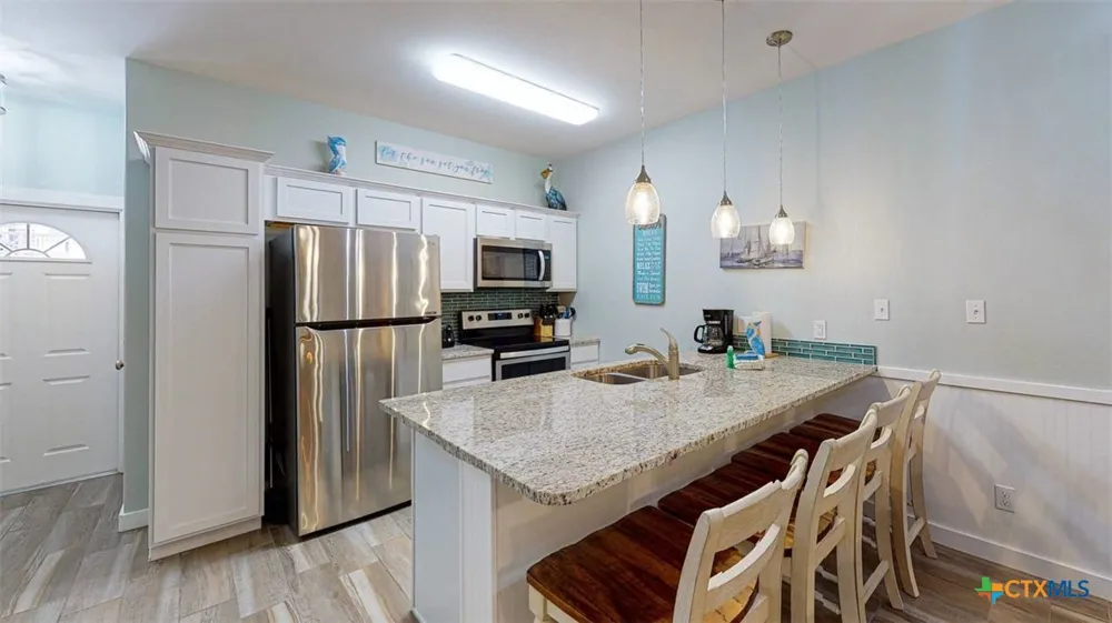 1813 S 11th Street #106 Port Aransas, TX 78373