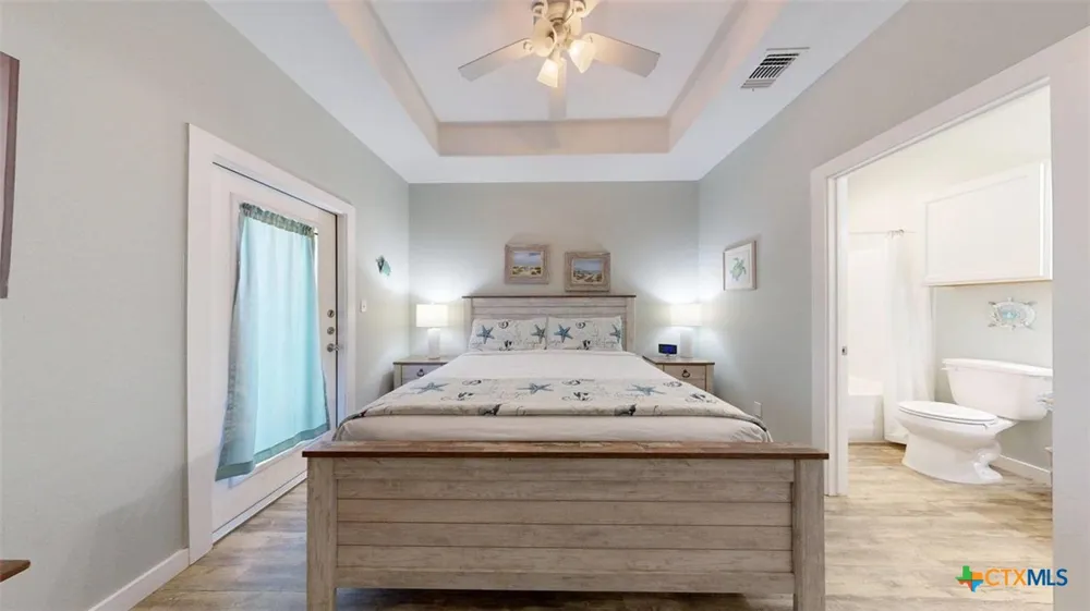 1813 S 11th Street #106 Port Aransas, TX 78373