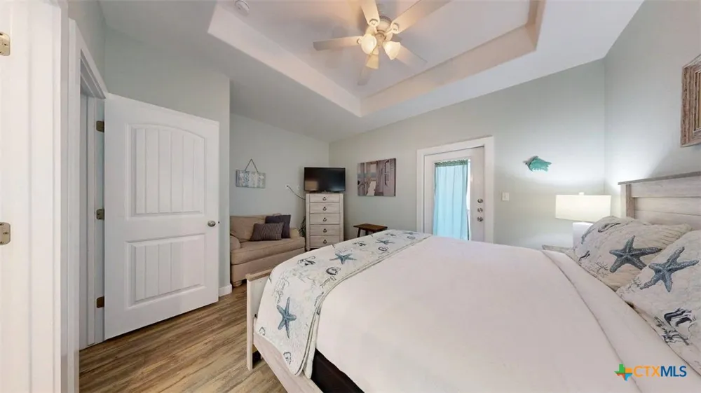 1813 S 11th Street #106 Port Aransas, TX 78373