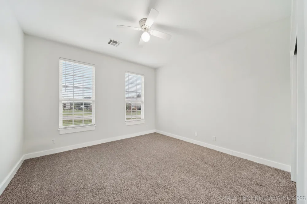 814 S Tall Chief Avenue Skiatook, OK 74070