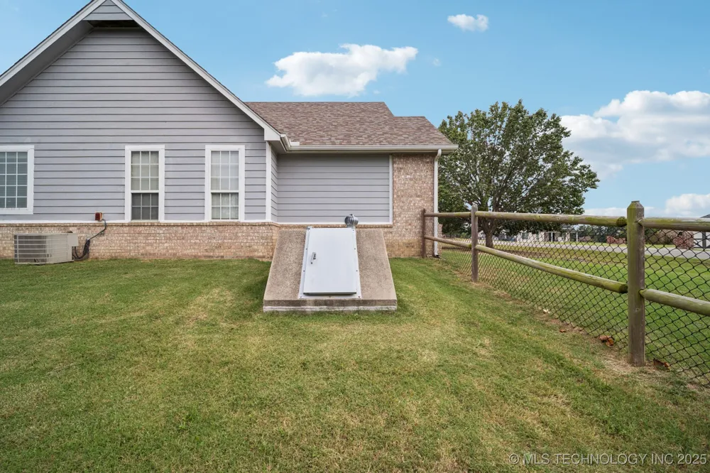 814 S Tall Chief Avenue Skiatook, OK 74070