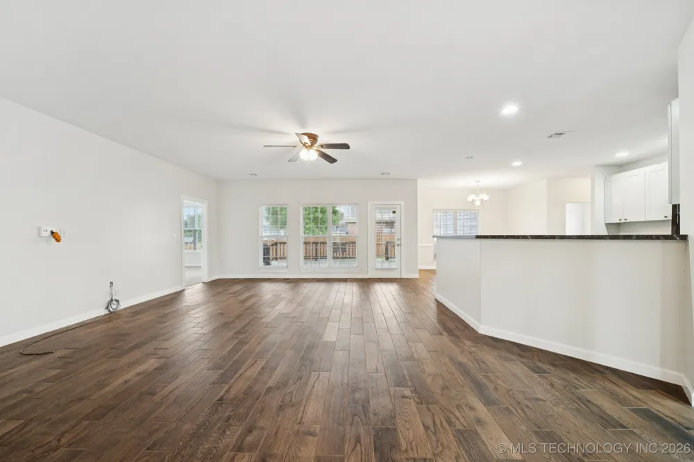 814 S Tall Chief Avenue Skiatook, OK 74070