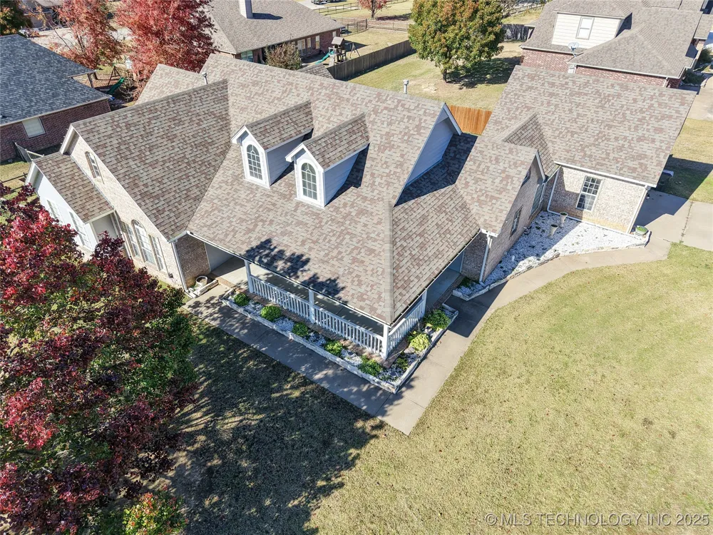 814 S Tall Chief Avenue Skiatook, OK 74070