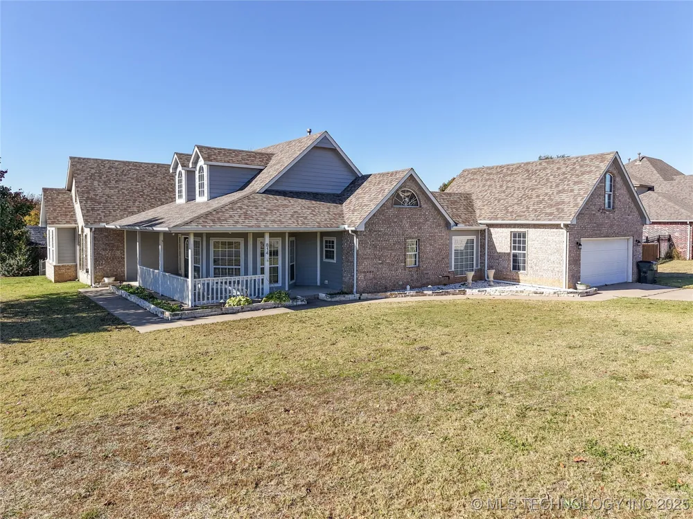 814 S Tall Chief Avenue Skiatook, OK 74070