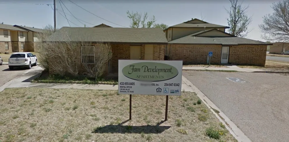 100 NE Fourth St Seminole, TX 79360