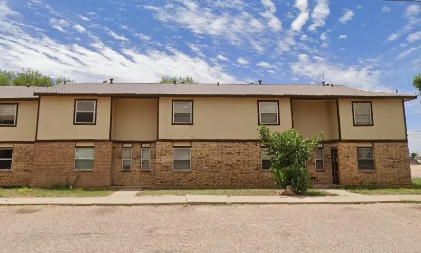 100 NE Fourth St Seminole, TX 79360