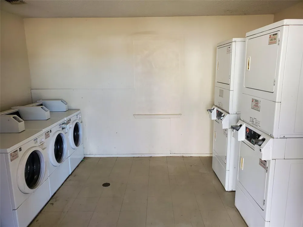 100 NE Fourth St Seminole, TX 79360