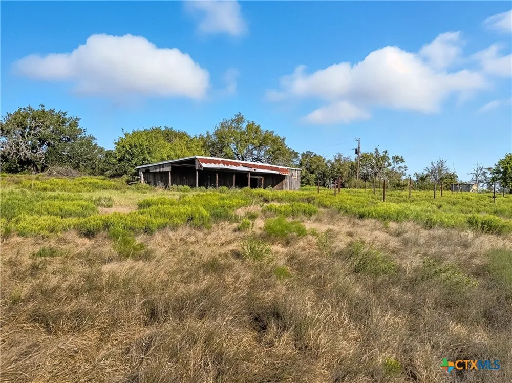 Farm Road 221 Hamilton, TX 76565