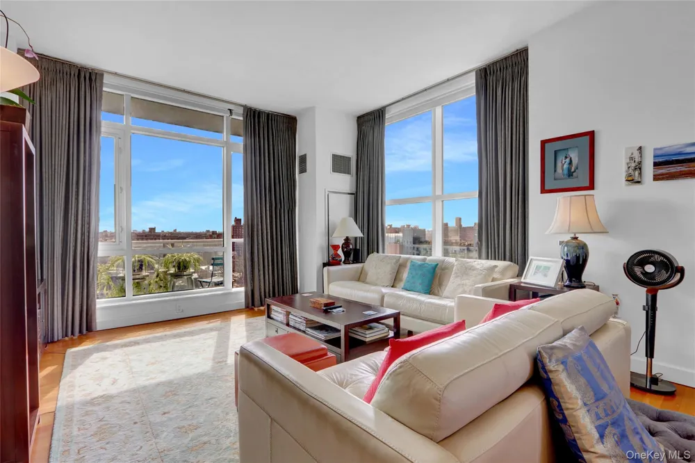 11-24 31st Avenue #10E Long Island City, NY 11106