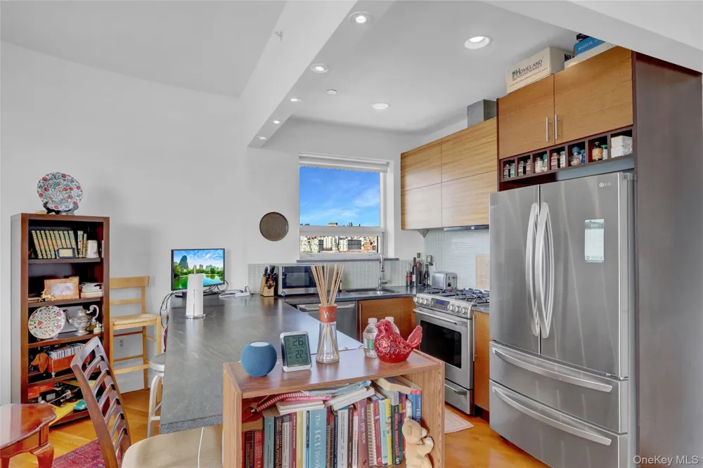 11-24 31st Avenue #10E Long Island City, NY 11106