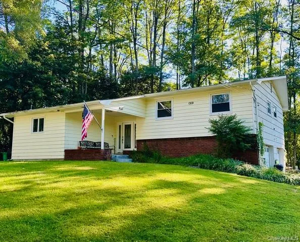 6 Adele Boulevard Spring Valley, NY 10977